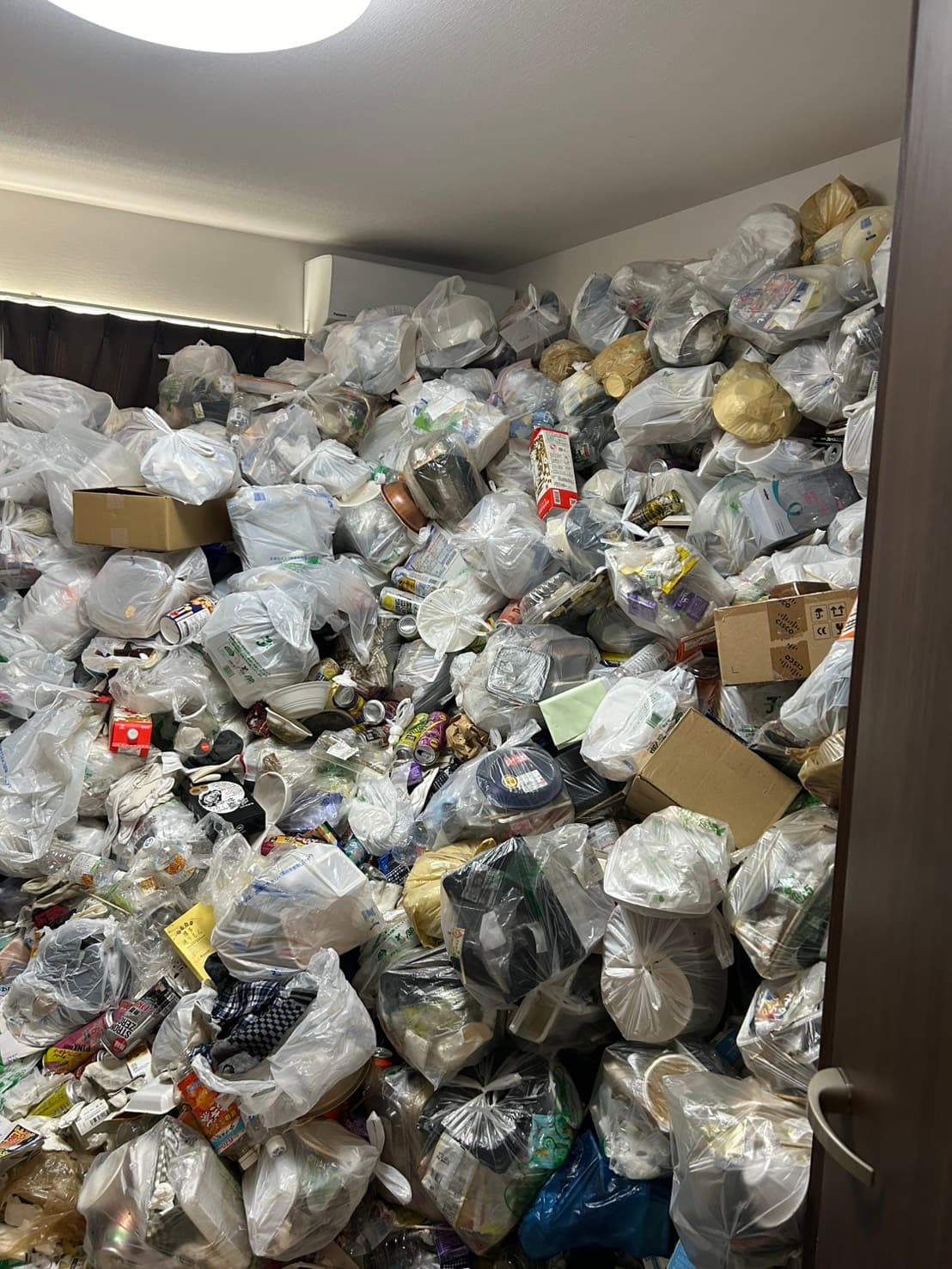 故人の大切な品を、ただのゴミとして捨てたくない